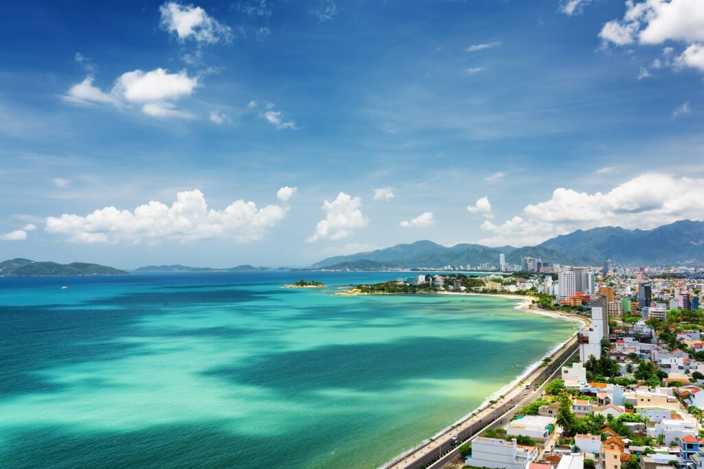 Thành phố biển Nha Trang – Nguồn: @Efired/Shutterstock