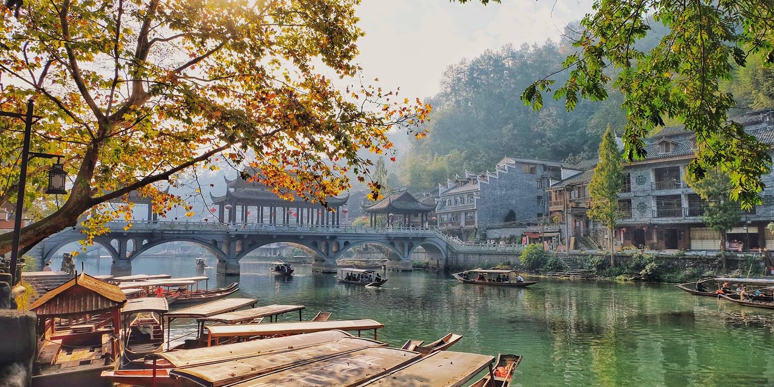 Phượng Hoàng cổ trấn – Nơi vẻ đẹp mê đắm lòng người – Nguồn :Flicker.com Phượng Hoàng cổ trấn - Nơi vẻ đẹp mê đắm lòng người - Nguồn :Flicker.com