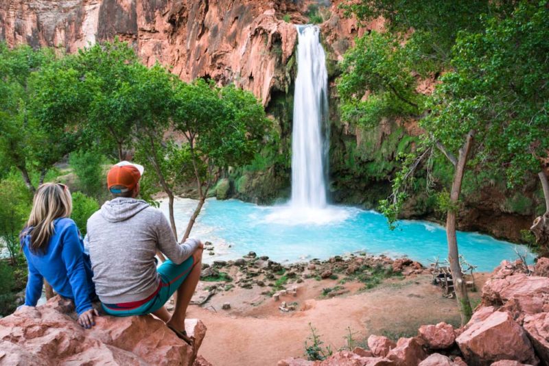 Trekking đến thác Havasu là một hoạt động rất nhiều người lựa chọn - Nguồn: wanderingwheatleys.com