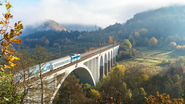 Khám phá châu âu trong 3 tuần với interrail – tuyến đường sắt tuyệt vời nhất