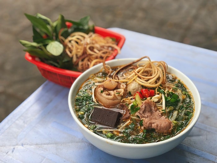 Quán Bún bò Huế Ông Vọng - O Phụng